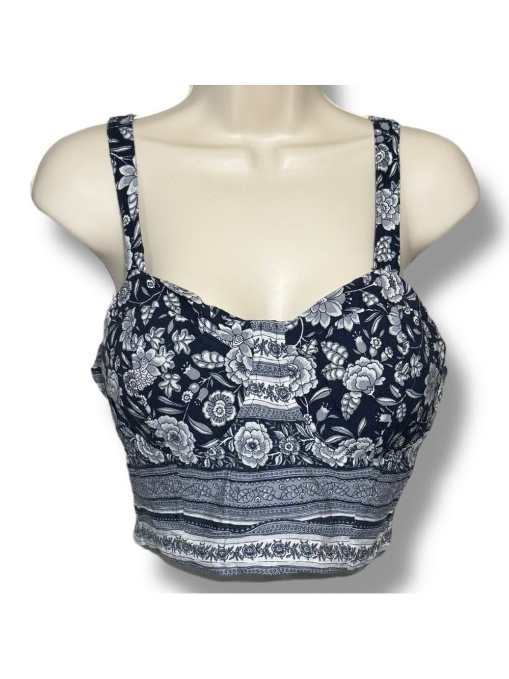 American Eagle Women’s Built-in Bra Crop Top Navy Floral Size Large